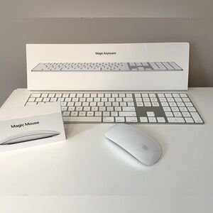 Apple Magic Keyboard w/ Numeric Pad & Apple Magic Mouse 2, LIKE NEW